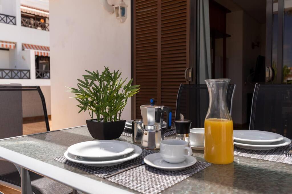Apartamento Con 2 Terrazas En Los Cristianos Los Cristianos  Esterno foto